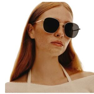 Quay Jezabell Gold Round Metal Frame Sunglasses with Smoke Polarized Lenses